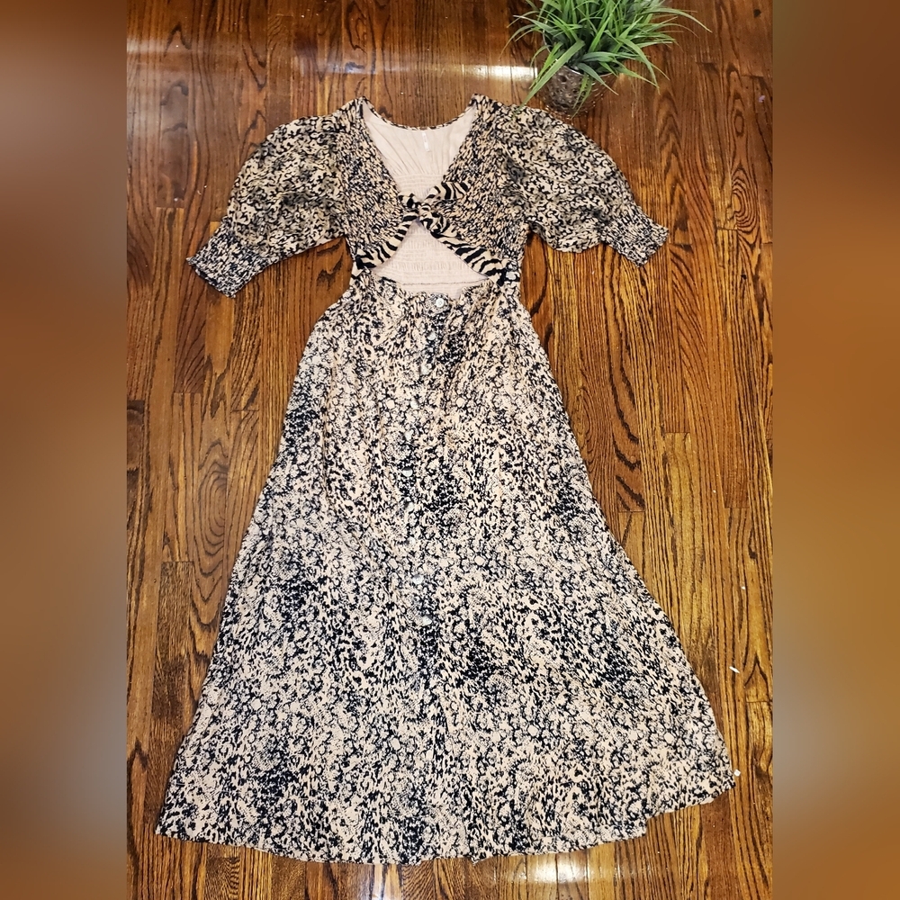 Free People String Of Hearts Printed Maxi Smocked V-Neck Dress Tan & Black Sz L - Picture 15 of 15